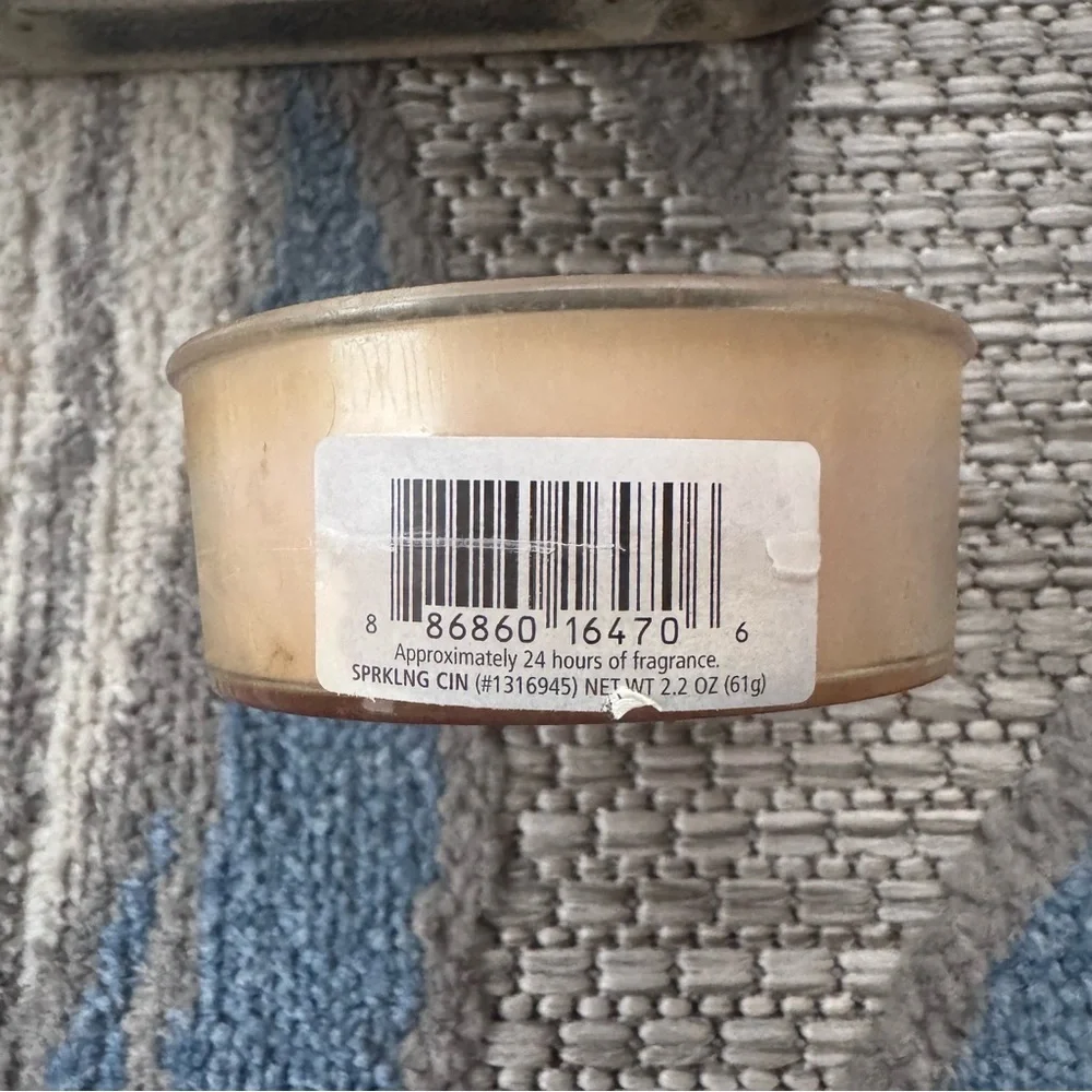 Yankee Candle Large Electric Melt Warmer Scenterpiece Damask Farmhouse BlueBrown